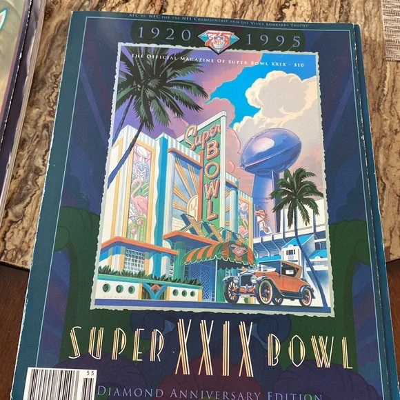 2 Super Bowl Magazines 1995 and 1999 Small wear on corners - Picture 3 of 6